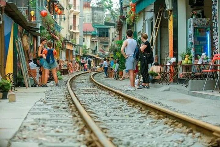Video ngắn – Giải pháp truyền thông thông minh cho doanh nghiệp nhỏ_Phân phối ma trận